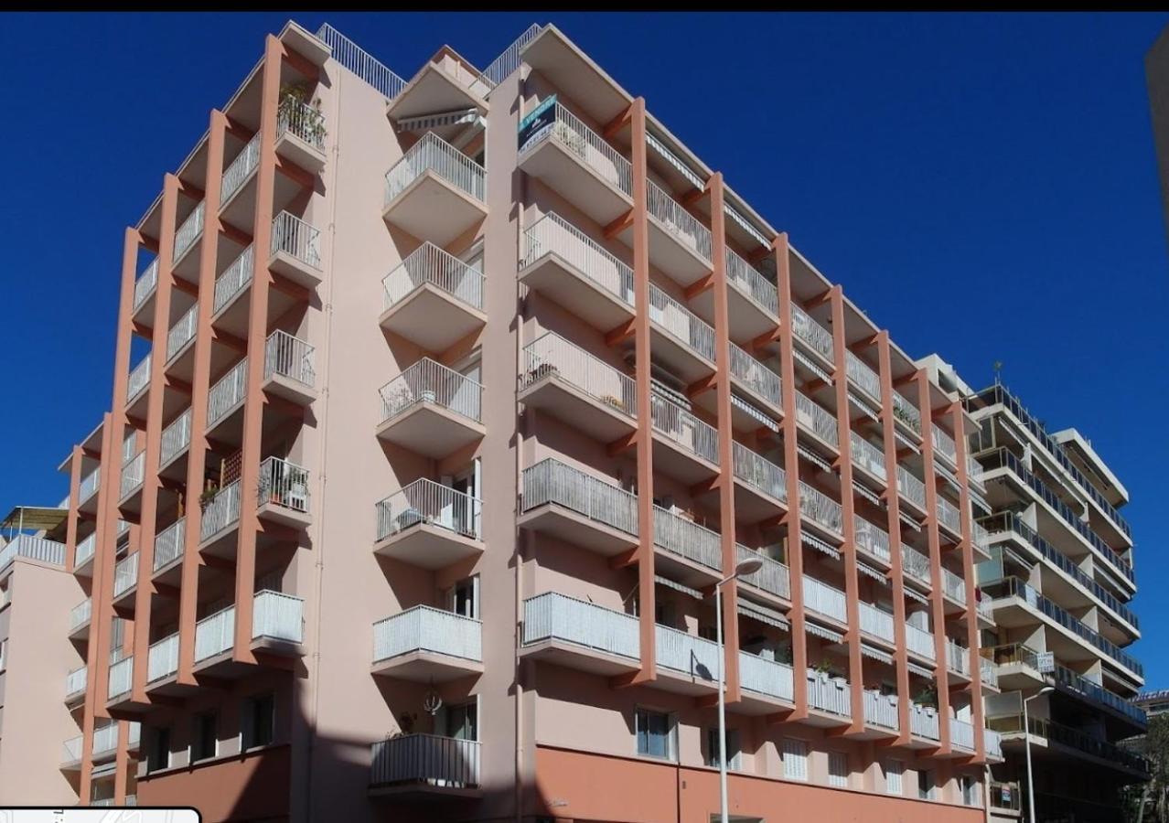 Spacious Apartment In The Heart Of Juan Les Pins ! Juan-les-Pins Exterior foto